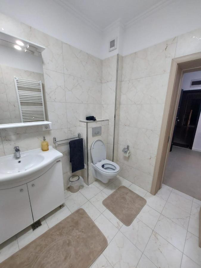 Faleza Nord Apartament De Lux Nou Pe Malul Marii コンスタンツァ エクステリア 写真